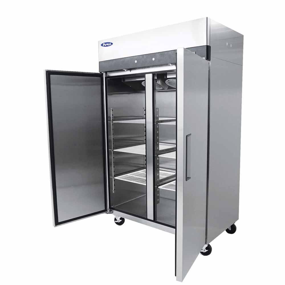 Atosa MBF8002GR Congelador Vertical 2 Puertas Solidas 3 Parrillas Acero Inoxidable - Congeladores Verticales - Atosa - KitchenMax Store