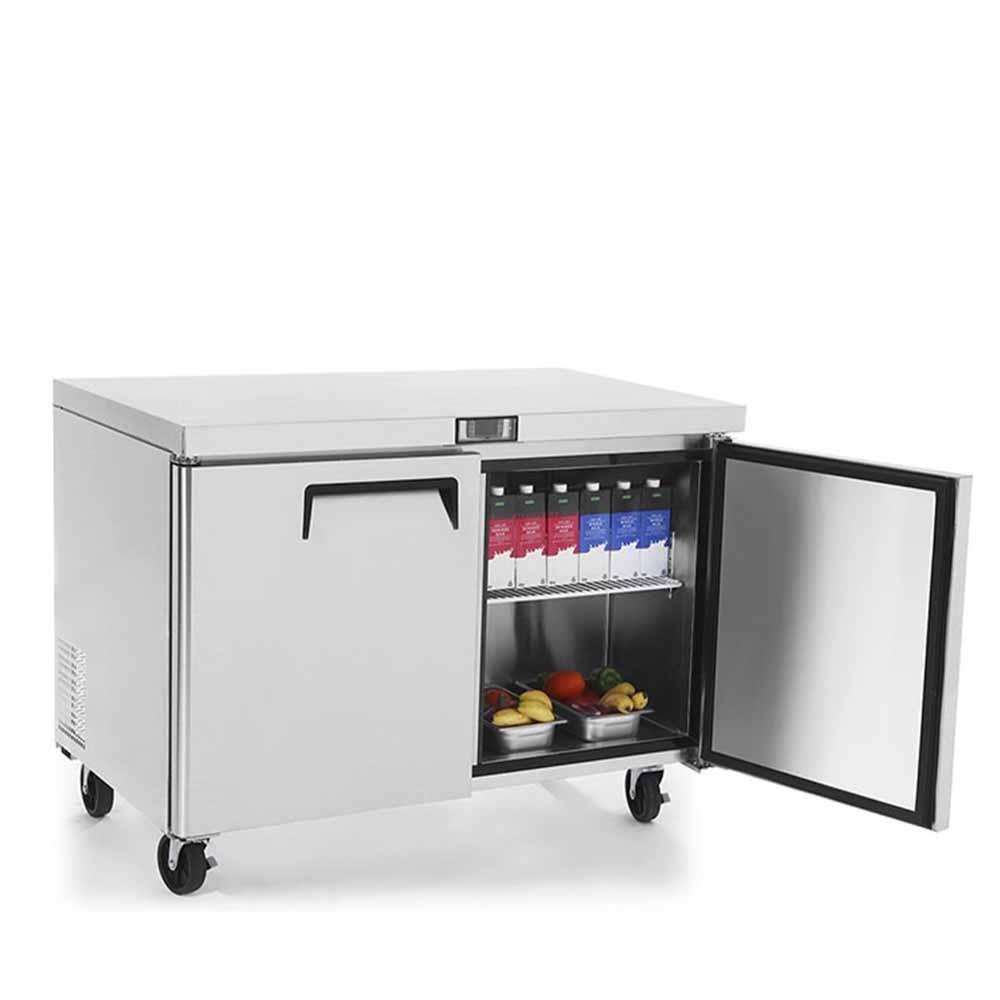 Atosa Mgf8403Gr Mesa Refrigerada Bajo Barra 2 Puertas Sólidas Acero Inoxidable Ruedas 153 cm Largo - Mesa Fría - Atosa - KitchenMax Store